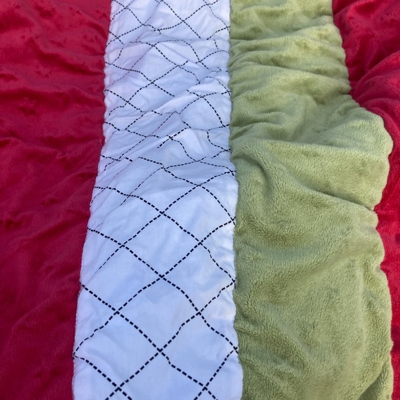 SOLD Dr. Seuss bed set - Picture 5 of 9